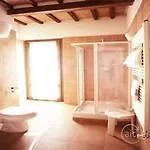 Tuscany بيت ضيافة 3*