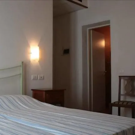 Tuscany Πανσιόν