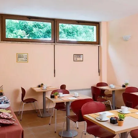 Tuscany Πανσιόν