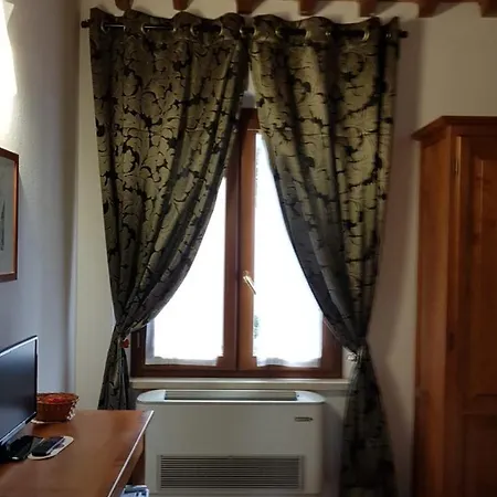 Tuscany ゲストハウス 3*